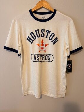 Majestic women’s Genuine Merchandise off White Tee with Houston Astros H🌟